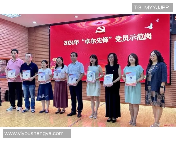 李秀英乒乓球生涯回顾与展望对话中的心路历程与成长故事 李秀英乒乓球生涯回顾与展望对话中的心路历程与成长故事