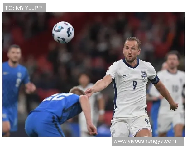 芬兰足球明星利的传奇之路与对国家队的贡献解析 芬兰足球明星利的传奇之路与对国家队的贡献解析